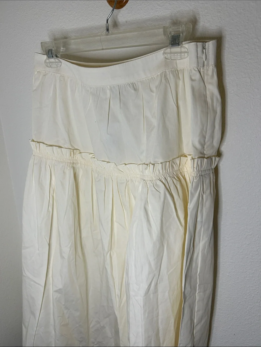 Topshop tiered ivory maxi skirt NEW Size Small